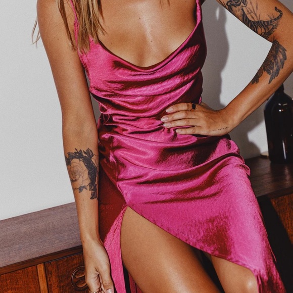 Princess Polly Walk The Line Maxi Dress in Magenta - Picture 2 of 3